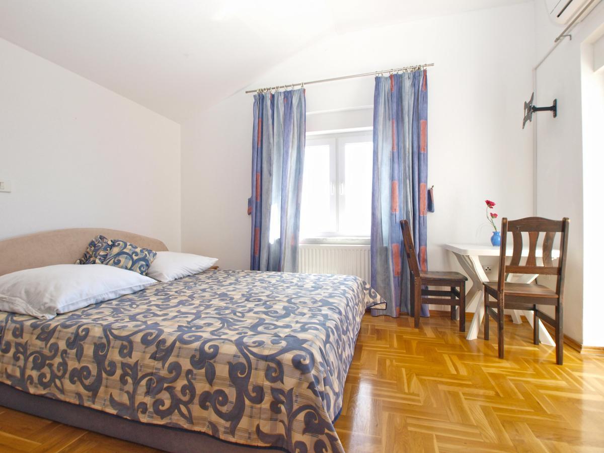 Apartments Anto 1598 Fazana Exterior photo