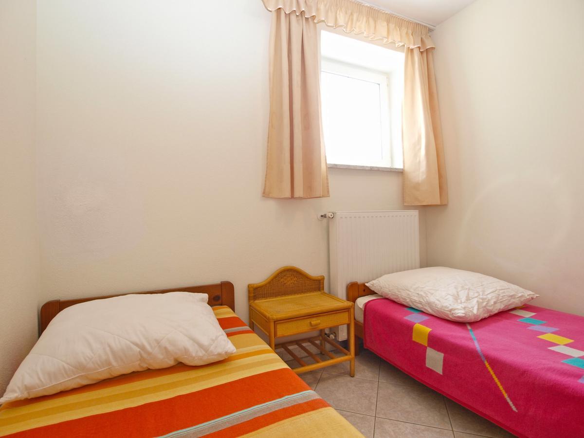 Apartments Anto 1598 Fazana Exterior photo