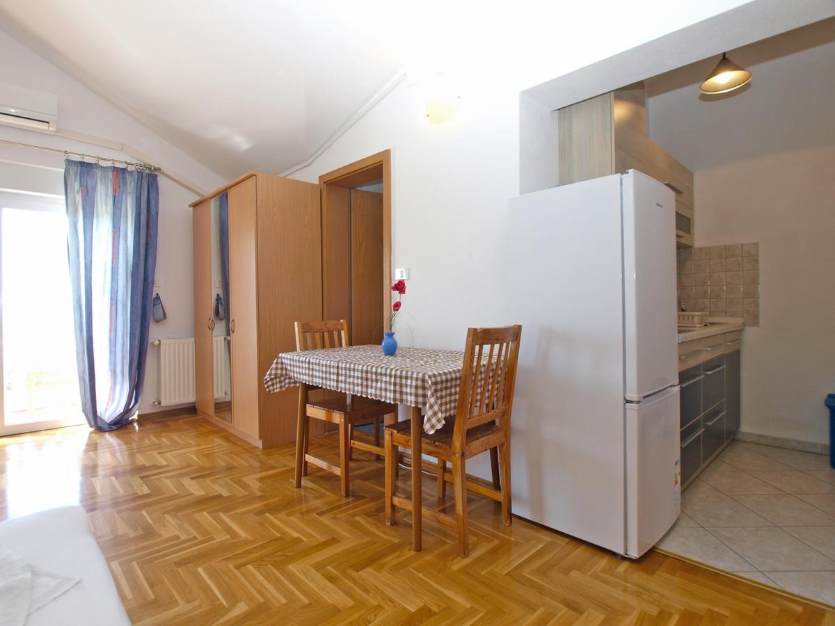 Apartments Anto 1598 Fazana Exterior photo